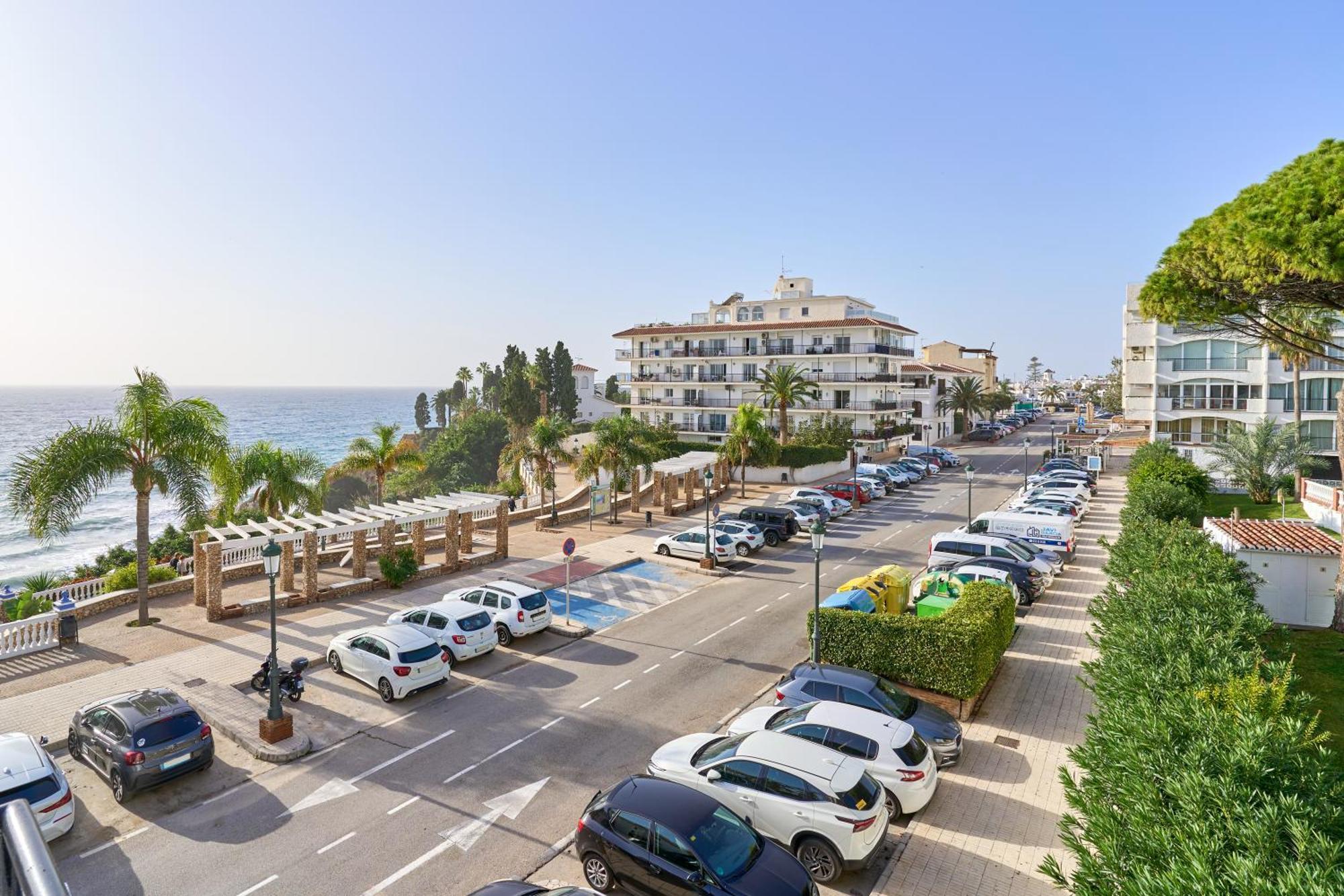 Ferienwohnung Spectacular Sea Views, 2 Bed,2 Bath Nerja Exterior foto